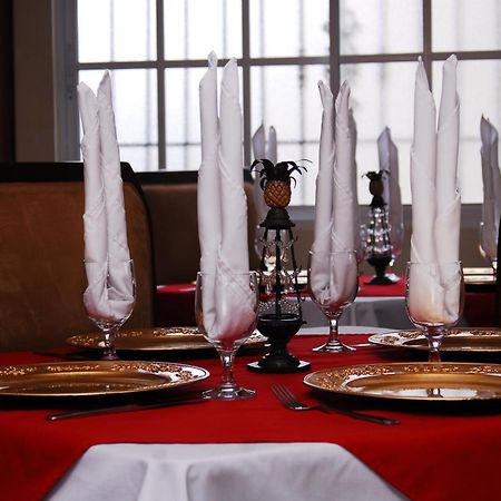 Hotel Luis V Санто-Доминго Экстерьер фото