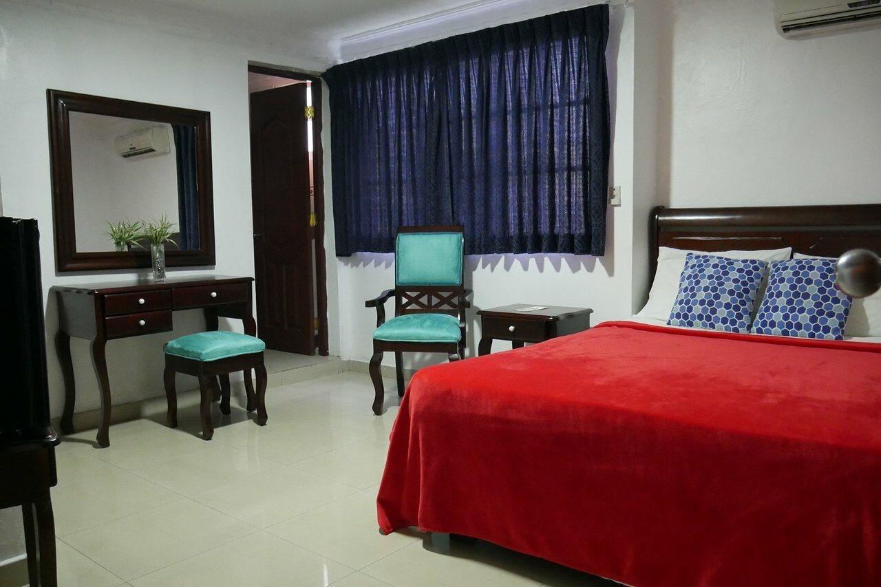 Hotel Luis V Санто-Доминго Экстерьер фото