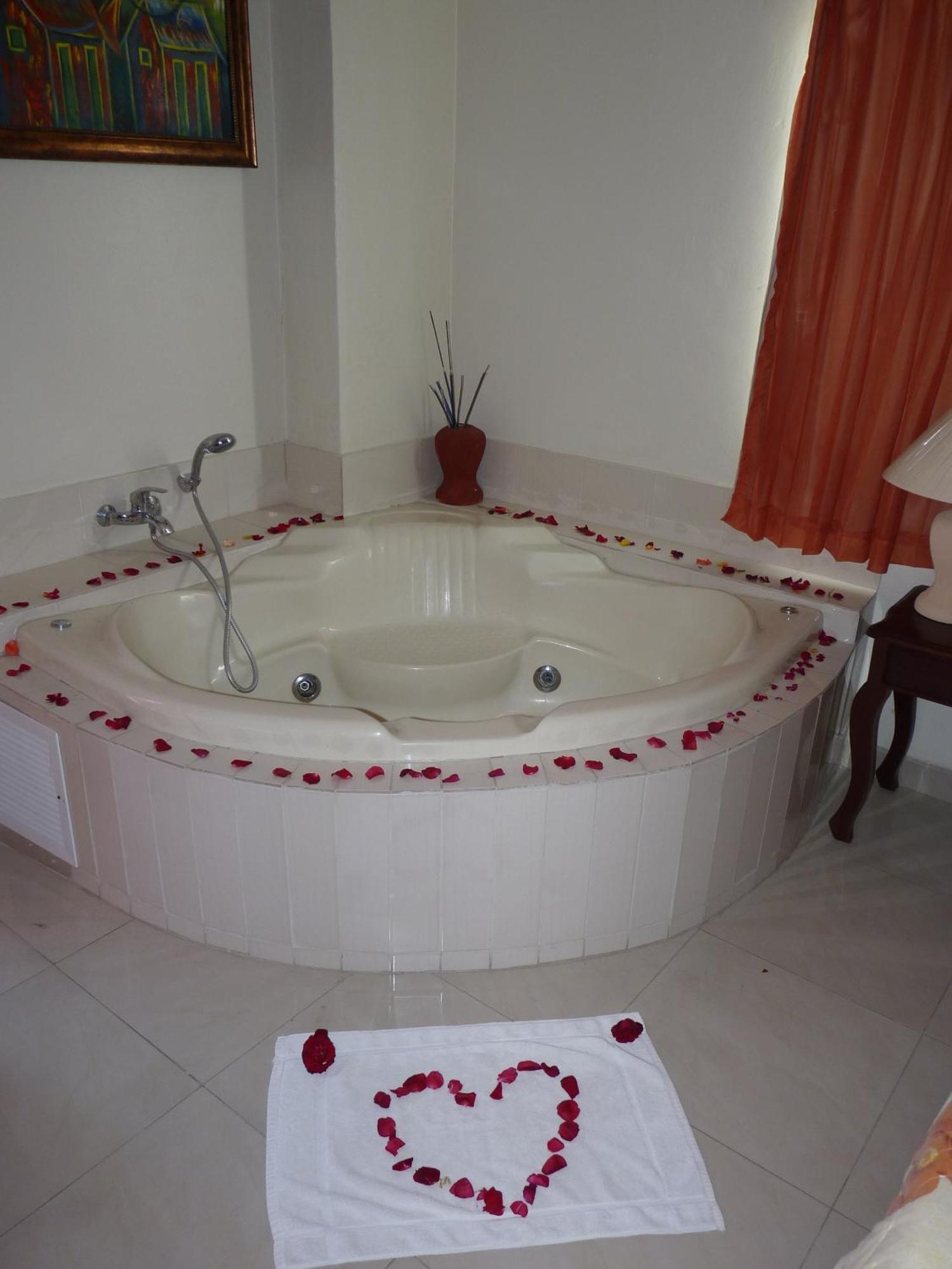 Hotel Luis V Санто-Доминго Экстерьер фото